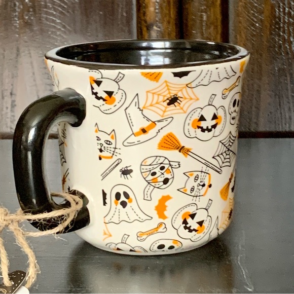 Jack O’Lantern Pumpkin Hand Painted Figural Halloween Mug - Picture 8 of 14